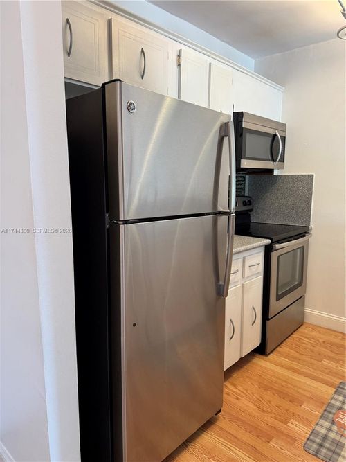 33a-1225 Ne 124th St, North Miami, FL, 33161-5903 | Card Image