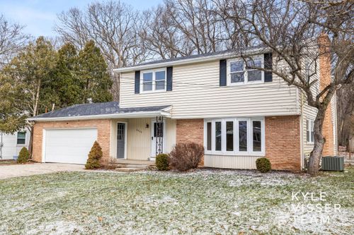 4455 Cloverleaf Drive Se, Kentwood, MI, 49546 | Card Image