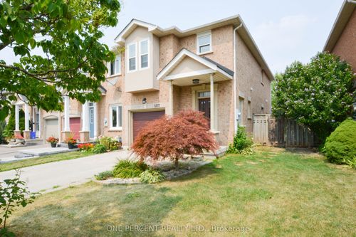 2377 Dalebrook Dr, Oakville, ON, L6H6K4 | Card Image