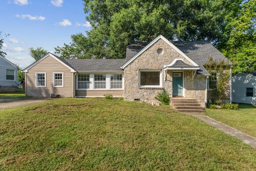 421 8th Ave S, Lewisburg, TN, 37091-3734 | Card Image