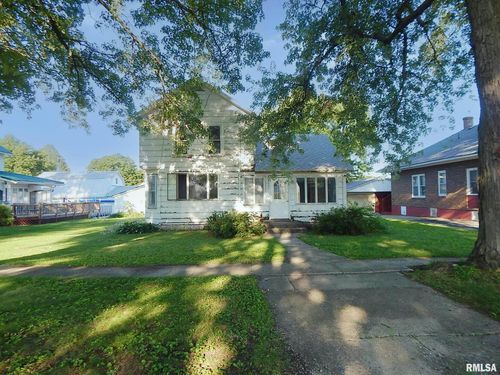 305 N Main St, Chadwick, IL, 61014-9419 | Card Image