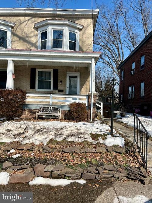 133 E Main St, POTTSTOWN, PA, 19465-7041 | Card Image