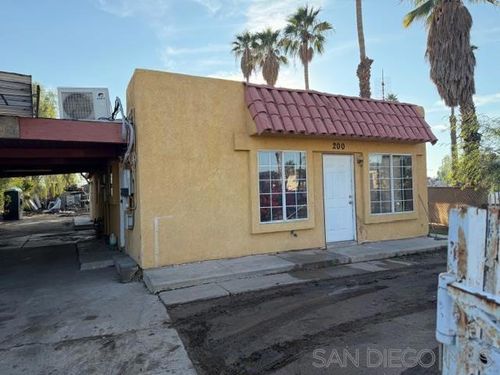 200 Lopez Lopez Ct, Calexico, CA, 92231-1715 | Card Image