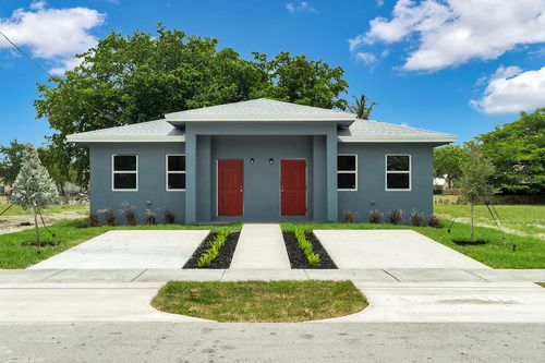 2451 Nw 21st St, Fort Lauderdale, FL, 33311-3412 | Card Image