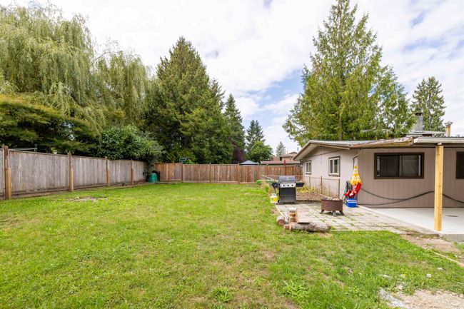 22950 Rogers Avenue, House other with 4 bedrooms, 2 bathrooms and 6 parking in Maple Ridge BC | Image 23