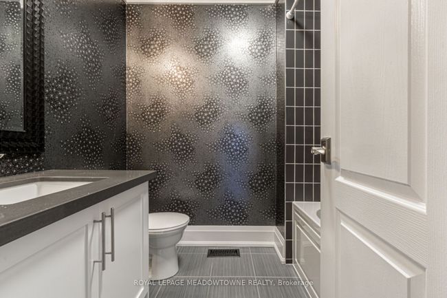 729 Wettlaufer Terr, House other with 5 bedrooms, 4 bathrooms and 2 parking in Milton ON | Image 37