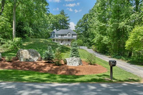 76 Marblehead Rd, Windham, NH, 03087-2376 | Card Image