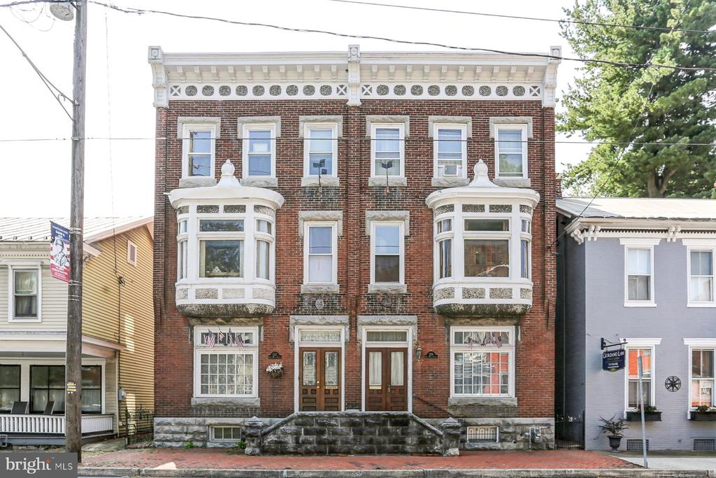 Main St, Mechanicsburg, PA 17055