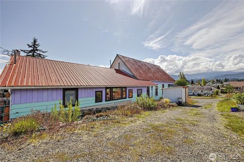 1027 W 7th St, Port Angeles, WA, 98363-5705 | Card Image