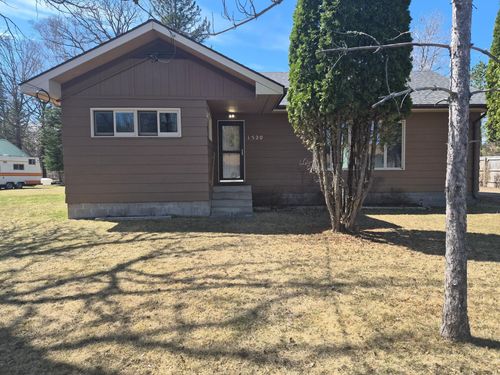 1520 10th Ave, International Falls, MN, 56649-3673 | Card Image