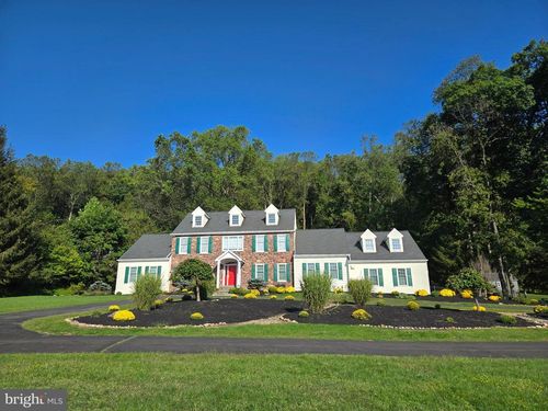 5584 Lower Mountain Rd, NEW HOPE, PA, 18938-9405 | Card Image