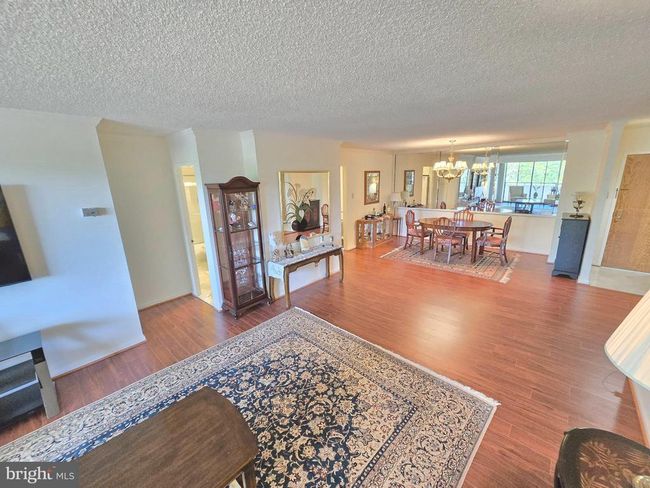APT-303 - 1800 Old Meadow Rd, Condo with 2 bedrooms, 2 bathrooms and null parking in MCLEAN VA | Image 5