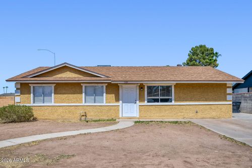 1339 N Hillcrest Cir, Mesa, AZ, 85201-2422 | Card Image