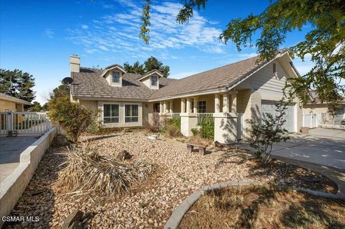 15081 Wildflower Ln, Helendale, CA, 92342-9629 | Card Image