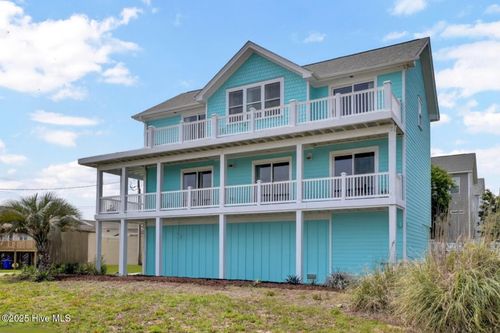 7502 9th Ave, N Topsail Beach, NC, 28460-8040 | Card Image