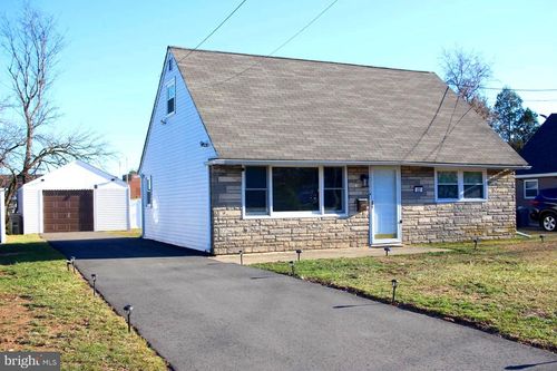 22 Farrell Ave, Ewing, NJ, 08618-2005 | Card Image