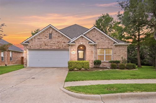 10257 Brenden Dr, Mckinney, TX, 75072-8819 | Card Image