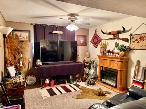 802 Grant St, Beacon, IA, 52534-7710 | Card Image