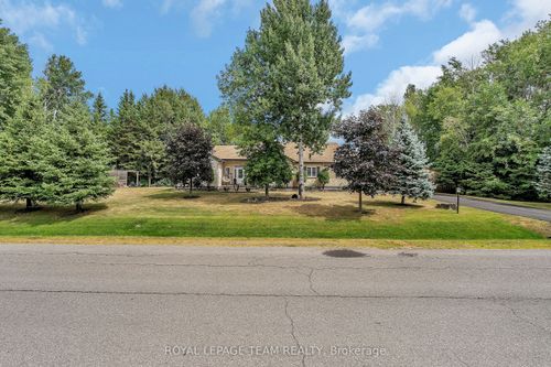 9 Heritage Blvd, Kemptville, ON, K0G1J0 | Card Image