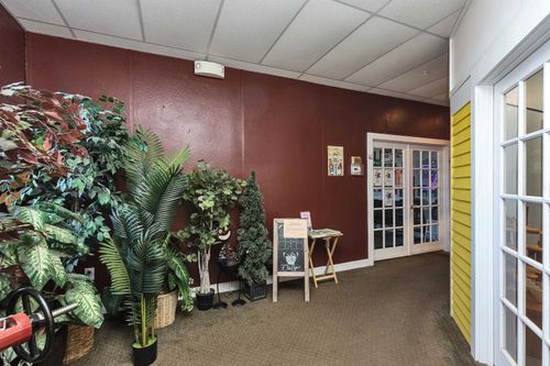 unit-a-43 Grove Street, Peterborough, NH, 03458 | Card Image