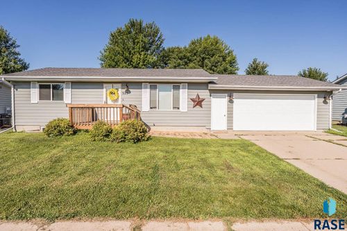 525 N Rose Ave, Tea, SD, 57064-2034 | Card Image