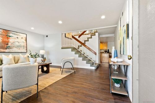 9810 Guisante Ter, San Diego, CA, 92124-1622 | Card Image