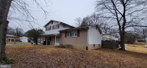 4605 Sharon Rd, TEMPLE HILLS, MD, 20748-3737 | Card Image