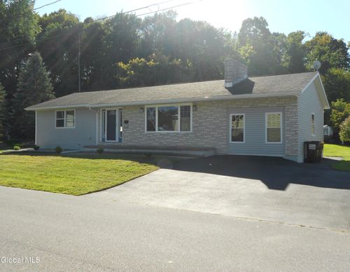 121 N 7th Ave, Mechanicville, NY, 12118-2041 | Card Image
