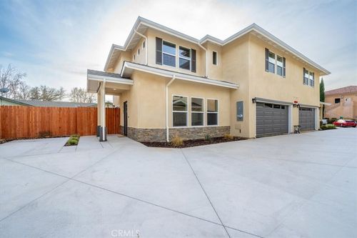 8397 Amapoa Ave, Atascadero, CA, 93422-3945 | Card Image