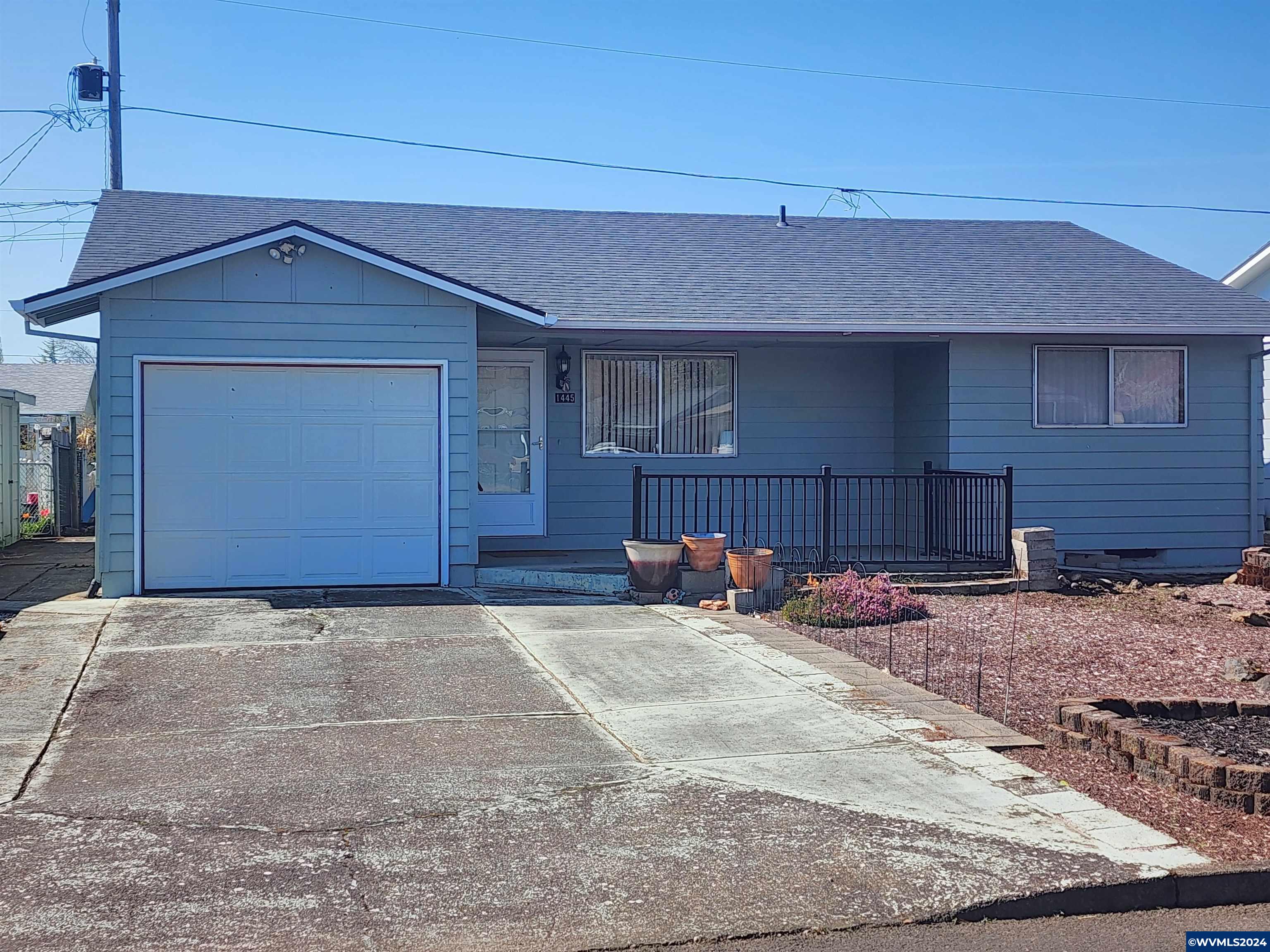 Umpqua Rd, Woodburn, OR 97071
