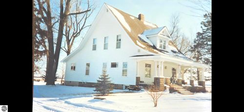 9822 N Wisner Rd, Breckenridge, MI, 48615-9751 | Card Image