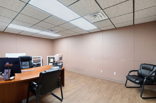 Large office | Image 32