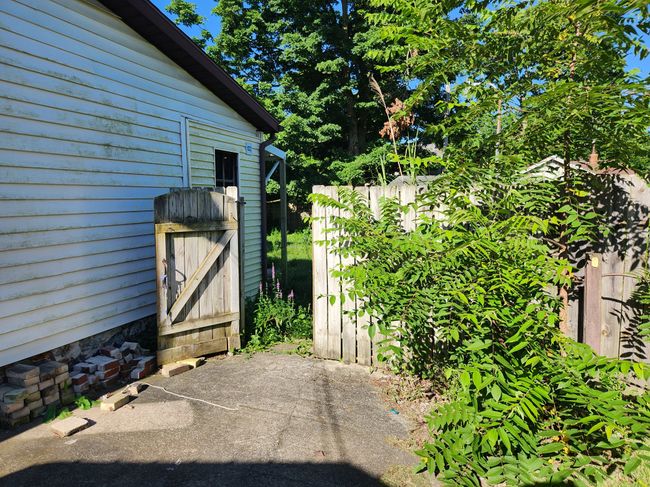 315 Mcomber St, House other with 2 bedrooms, 1 bathrooms and null parking in Dowagiac MI | Image 38