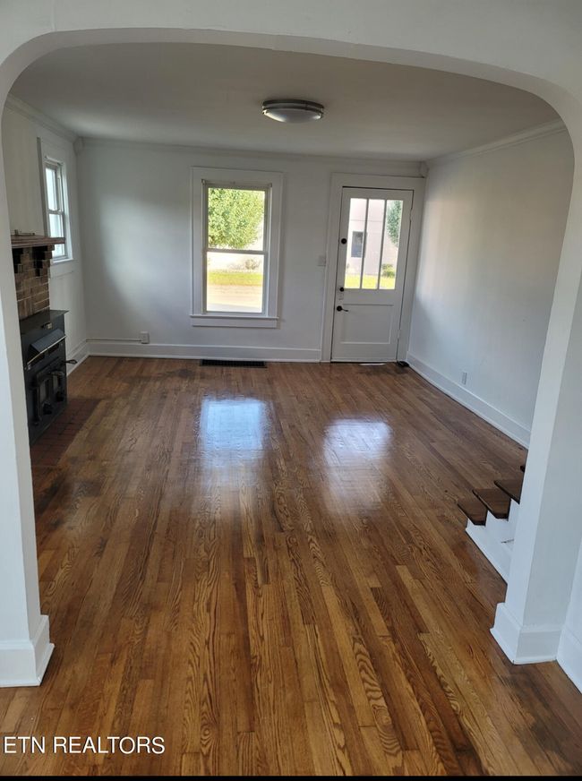 227 Gill St, House other with 5 bedrooms, 1 bathrooms and null parking in Alcoa TN | Image 6