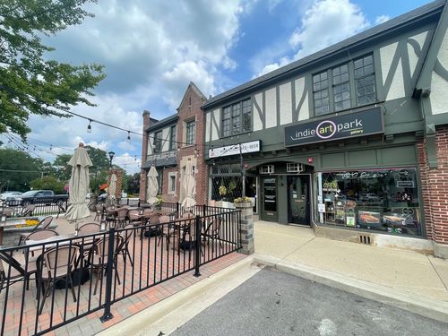 1-28w579 Stafford Pl, Warrenville, IL, 60555-3016 | Card Image