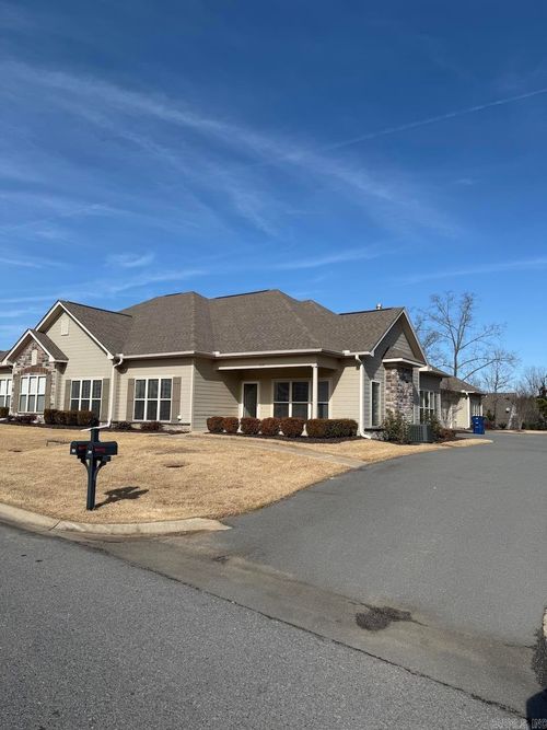 318 Mountain Terrace Cir, Maumelle, AR, 72113-7103 | Card Image
