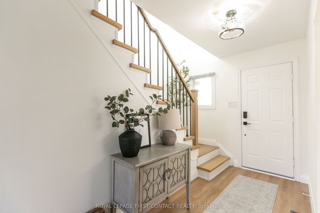 16 Hadden Cres, House other with 3 bedrooms, 1 bathrooms and 2 parking in Barrie ON | Image 4