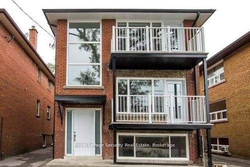 148 Portland St, Etobicoke, ON, M8Y1B2 | Card Image