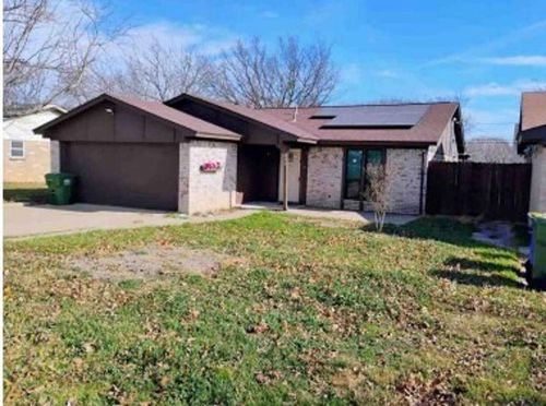 624 Hallvale Dr, White Settlement, TX, 76108-1426 | Card Image