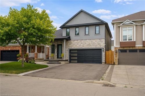 158 Voyager Pass, Binbrook, ON, L0R1C0 | Card Image