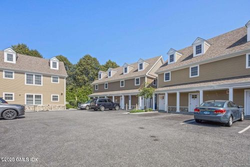 j-180 Hamilton Ave, Greenwich, CT, 06830-6195 | Card Image