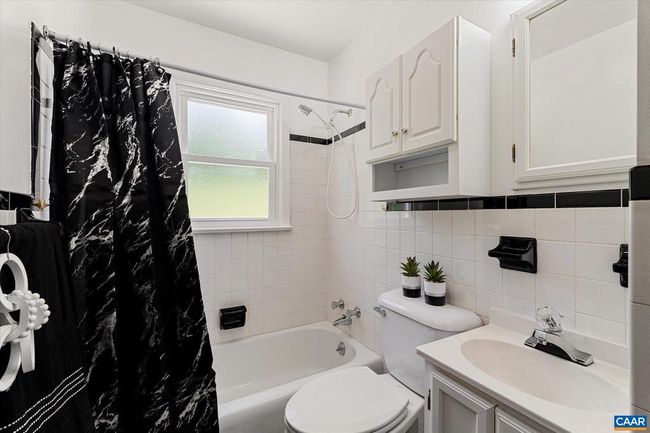 1321 E Main St, House other with 3 bedrooms, 1 bathrooms and null parking in WAYNESBORO VA | Image 18