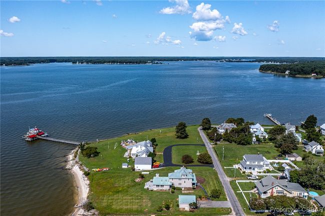 159 Fleeton Point Cir, House other with 4 bedrooms, 3 bathrooms and null parking in Reedville VA | Image 49
