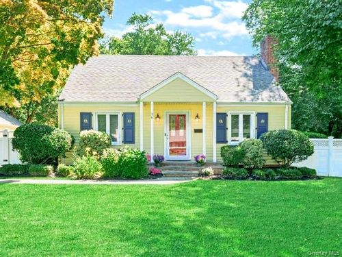 36 Francis Ter, Glen Cove, NY, 11542-2603 | Card Image