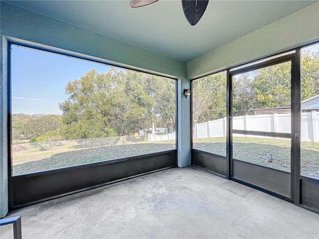 865 Scenic View Cir, House other with 3 bedrooms, 2 bathrooms and null parking in Minneola FL | Image 37