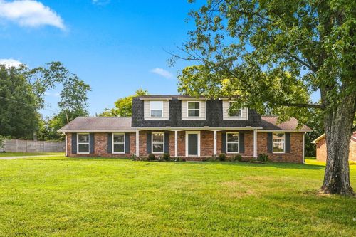 104 Highlander Dr, Hendersonville, TN, 37075-2613 | Card Image