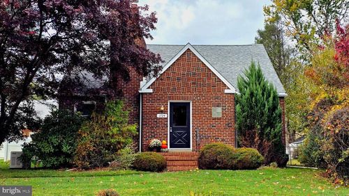 1724 Alba Rd, WILLOW GROVE, PA, 19090-3709 | Card Image