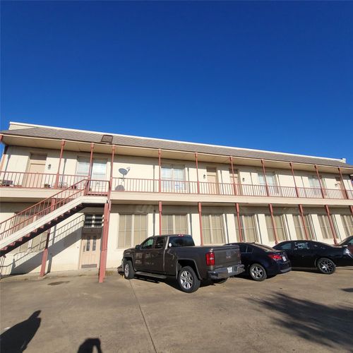 2-212 W Knox St, Ennis, TX, 75119-4063 | Card Image