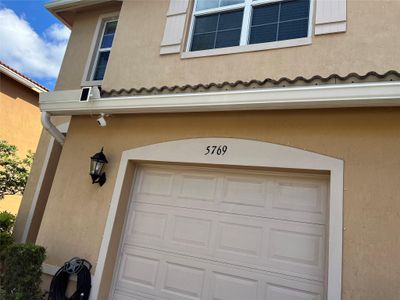 5769 Monterra Club Drive, Townhouse with 3 bedrooms, 2 bathrooms and null parking in Lake Worth FL | Image 2