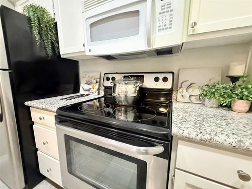 apt-65-8055 Cambridge St, Houston, TX, 77054-3032 | Card Image